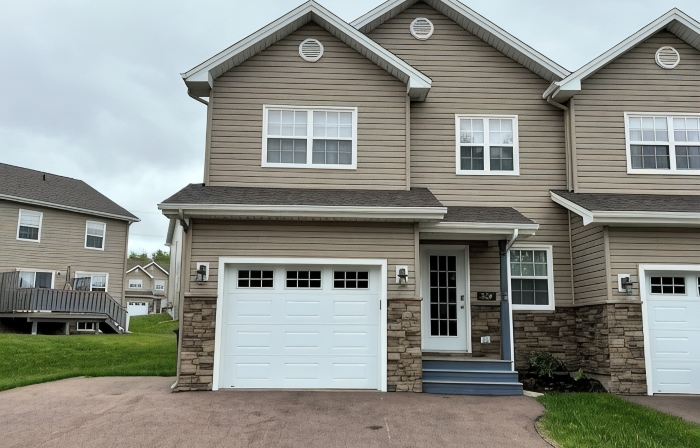 Executive Home in Dieppe (Semi-Detached) - close to airport & downtown Moncton