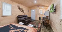 Seneca Hideaway/Rustic Hunter’s cabin/Hot Tub - Alppimaja