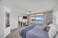 Rare Penthouse Ocean View Unit 3bd/2bth Upgraded - Boutique