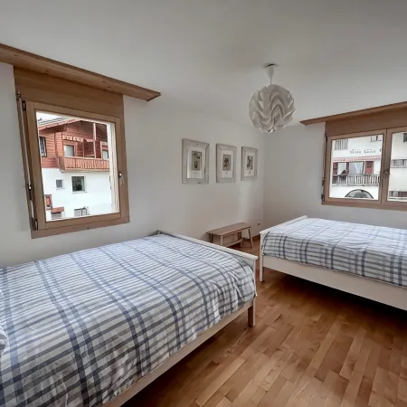 2 Bed 2 Bath, Bright, spacious, central apartment in Flims 5min walk to gondola Hotele w: Flims
