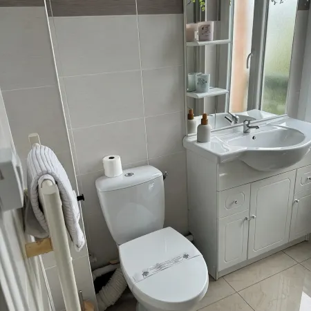 Vesuvius. Hotels in Vierzon