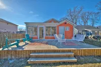 Scott McGillvary's Beachside Abode across from Stunning Bay Beach. New HOT TUB!