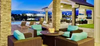 Cozy 2-bedroom apartment in nice Jacksonville with WiFi, fitness room - Sleep 6! - 4 ดาว