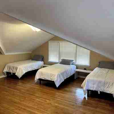 Beautifully Renovated, Luxury Home in Beachwood OH Rooms
