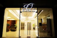 Grand Astoria Hotel