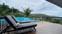 Stephna Residence - Pools