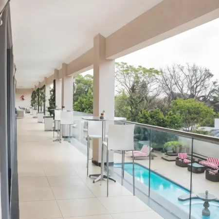 Inn and Out Plus Craighall