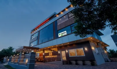 Treebo Amigos Residency โรงแรมใน