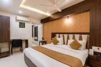 Hotel Ashish - 3 ดาว