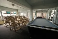 DeSoto Beach Terraces - parking