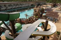 Port Royale Waterpark Resort Tacloban - Pools