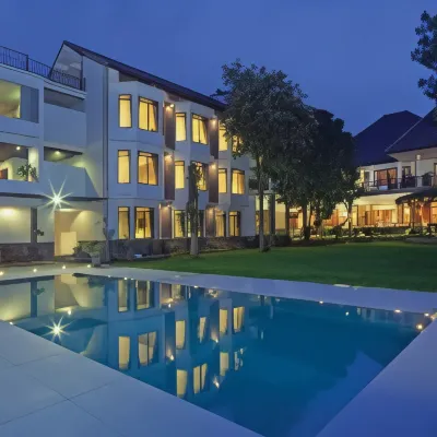 Sandalwood Boutique Hotel Lembang Hotels near Floating Market