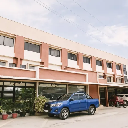 Royale House Hotel Davao powered by Cocotel