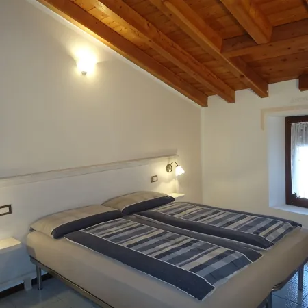 Casa Enrica type E2, up to 4 people, 200m to the lake, quiet and very romantic location