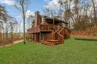 Log Cabin, 3 Bedrooms, Sauna, Cold Plunge, Full Body Massage Chair, Sleeps 6 - シャレー