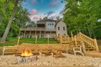 7 Bedroom! Amazing Lake House, Private Dock & Jet Ski Pads, Kids Dream Game Room - 4성급