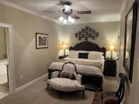 Downtown Front Street 2-bedroom townhome with balcony views