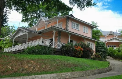 Plantation Beach Villas Отели в г. 