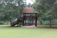 Bushbaby Lodge - parking