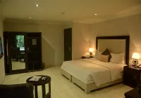 Novel Suites & Resorts - Gym
