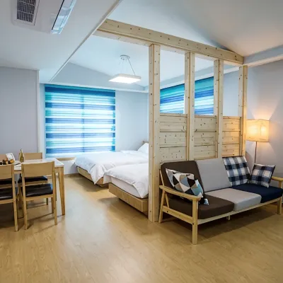 Sleep in the Sea Hotels near شاطئ هايوباي