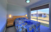 Tasman Holiday Parks - Ledge Point - 2-Star