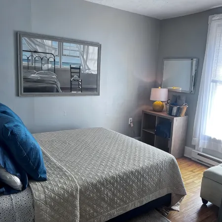 Dreamweaver — 1BR 1BA just two blocks from the downtown walking mall