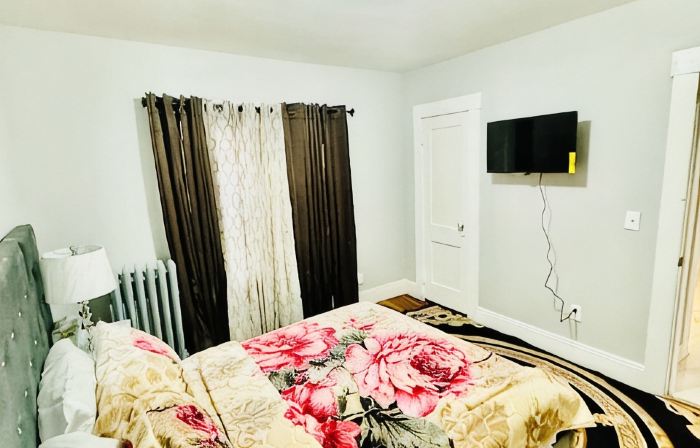 Newly Beautiful  renovated first floor apartment getaway