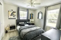 Downtown Orlando Creative Oasis- Hand Painted Murals & Free Parking. - บังกะโล