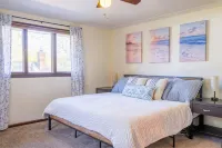 Harding Lakeside Getaway| 8 bedroom sleeps 16! - 3-Star