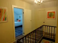 Modern Manor on Maple - WiFi