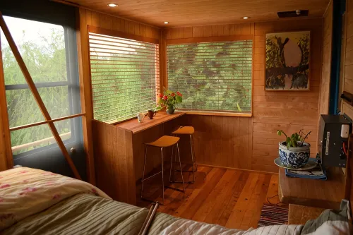 Woody Mamaku Retreat .  Eco stay close to  sea and nature. - 3-Star