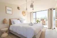 Villa Rénovée Avec Piscine et Amarrage, Dans Domaine Sécurité, Avec Plage à 5 mn - 4-Star