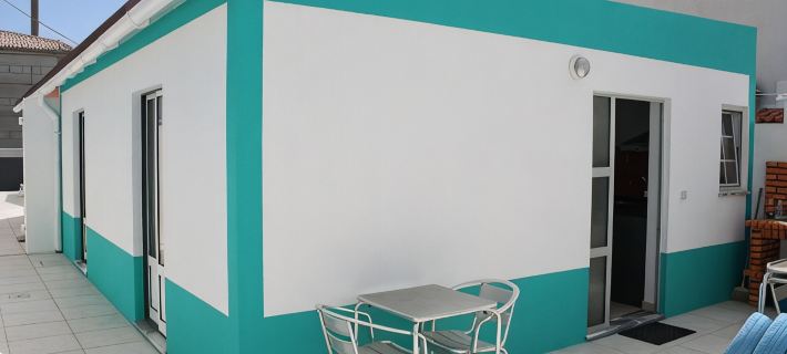 House in Baleal next to the beach with sea view terrace Hotels in Peniche