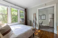 ✨Rustic Studio Apartment Heart of Lincoln Square✨ - Bungalows