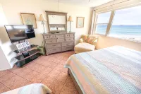 Oceanfront Condo w/ Balcony & Direct Beach Access, Unit 227 - Wifi