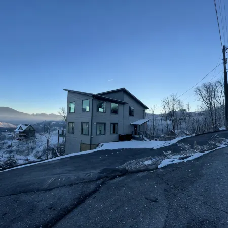 BRAND NEW! Stunning VIEWS,Huge Decks,Game Room,Fire Pit