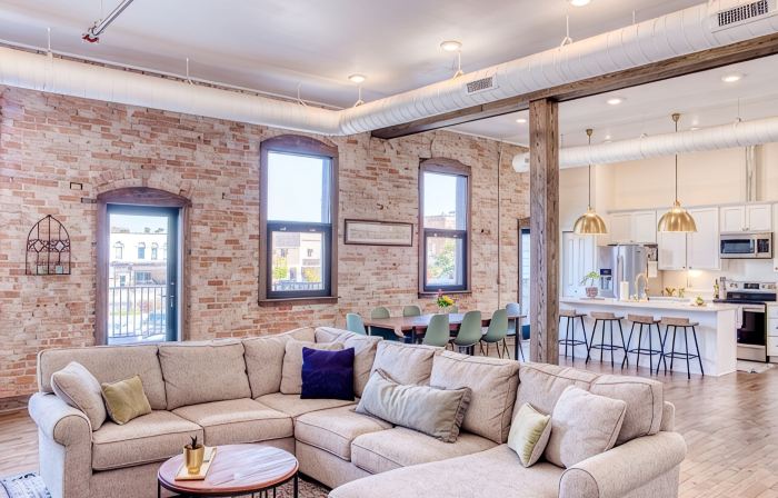 Luxurious Downtown Owosso Loft