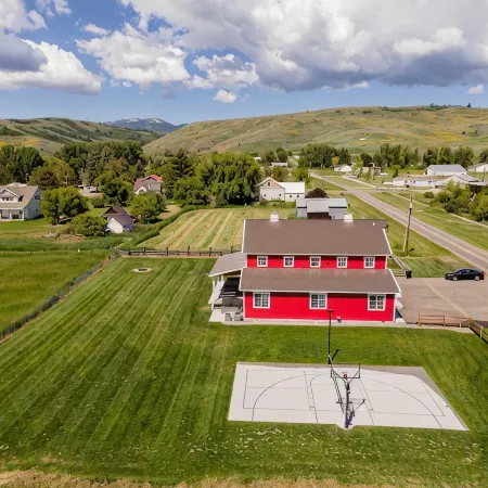 Red Barn Retreat in the Heart of Bloomington