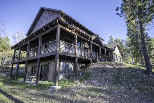 Modern spacious 5 bedroom, 3.5 bath, paved roads, hot tub, wifi, pool access - 精品