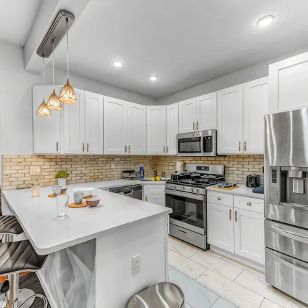 Modern 2BHK - 15 mins bus ride to Time Square, NYC