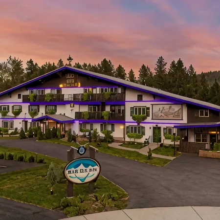 Blue Elk Inn