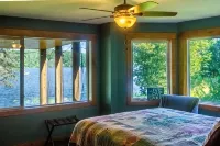 Cuyuna Lake cabin retreat. Fish, hike, bike trails, star gazing, mins to town. - 샬레 호텔