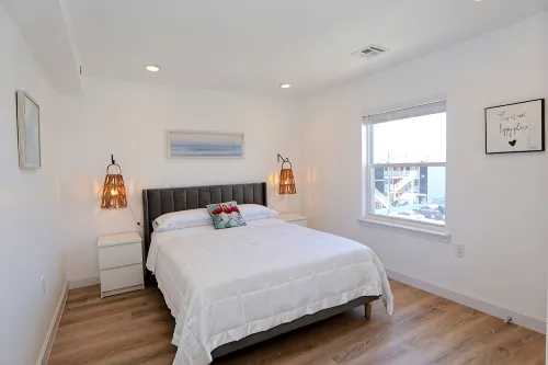 Modern Spacious Beach Getaway + Private Deck -- 604 #5 - 4-Star