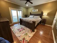 Fabulous Lakeview home with stone fireplace located in Springville / Buchanan - Wifi
