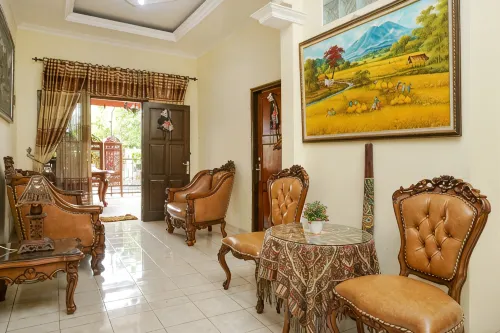 The Homey Rooms and Tours - Bed and Breakfasts