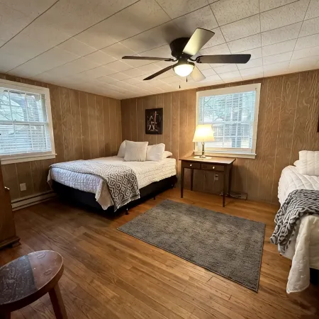 Cabin 11 - Tranquility in Pioneer Village, The Great Smoky Mountains, NC