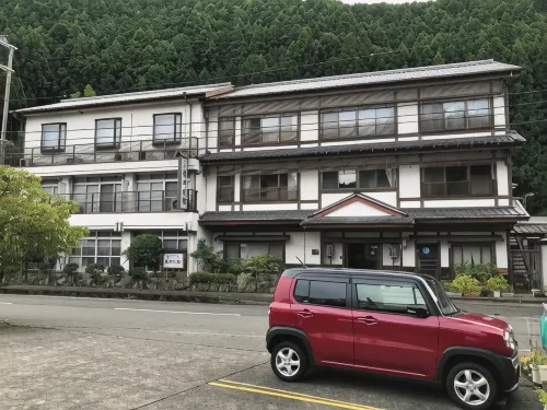 Ryujin Onsen Marui Ryokan - con vistas a la montaña