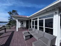 Paradise on Lake Murray, SC with deck, dock, great views, fishing, fire pit. - 4-Star