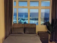 Kuching City Center Riverine Apartment With Balcony & City Views - balcony